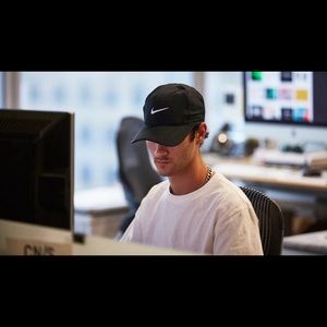 NWT Black Nike Hat Ball Cap Dad Hat